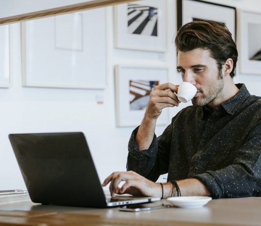 A lejohet të kam lidhje me një katolike, për t’i bërë davet?