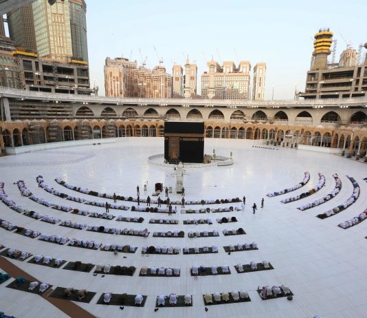 A lejohet shkuarja në haxhillëk për dikë tjetër, si p.sh. për të vdekurin apo për të gjallin e paaftë?