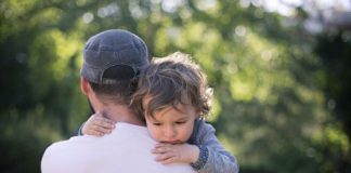 Familja më torturon për shkak të praktikimit të sunetit