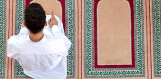 A është e vërtetë që melaiket nuk hyjnë në atë shtëpi ku gruaja e ka të zbuluar kokën e saj?