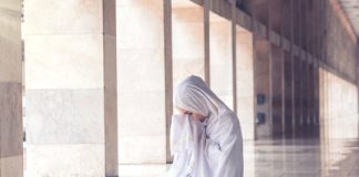 Sa rekate duhet t’i falë gruaja në namazin e xhumasë?