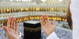 A bën që njeriu që kryen umre për dikë tjetër të lutet për vetën e tij?