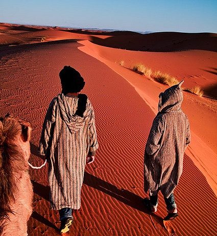 Pse ndodhi përçarja mes Aliut dhe Muaviut (Allahu qoftë i kënaqur me të dy)?