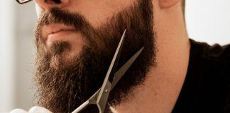 Kam parë disa foto të disa dijetarëve, por nuk kam parë që ta lëshojnë mjekrën