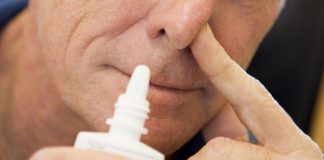 A e prishin agjërimin pikat në hundë?