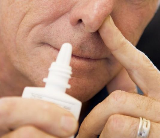 A e prishin agjërimin pikat në hundë?