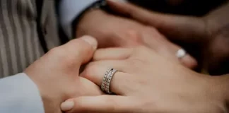 A ta ndërpres lidhjen apo më këshilloni të bëj martesë?