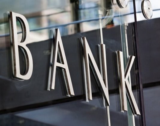 A është haram të punosh në bankë vetëm në sektorin e kredive apo edhe në sektorët e tjerë?