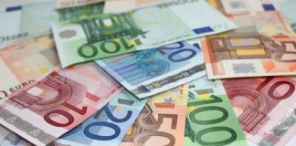 Sa jepet zekat në para, kemi 2500 euro?
