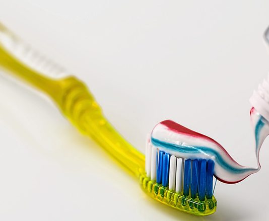 A e prish agjërimin larja e dhëmbëve?