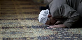 Si falet namazi i pendimit (teubes)?