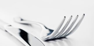 Ardhja e menstruacioneve pak para perëndimit të diellit (iftarit)?