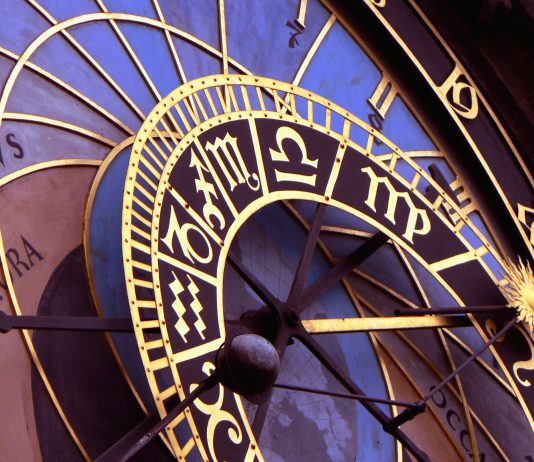 A lejohet ta lexoj horoskopin?