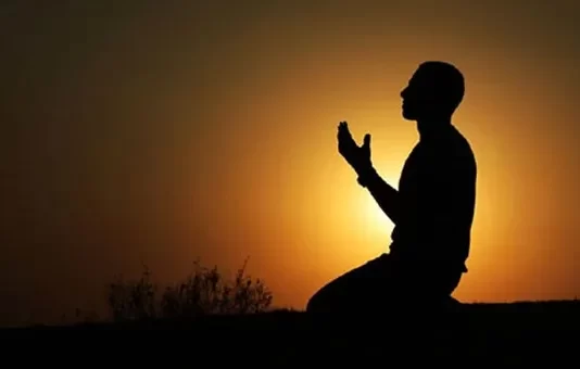 A pranohet namazi i vitrit kur nuk e di duanë e kunutit?