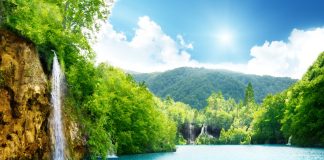 Sa janë ajetet që flasin për xhenetin?