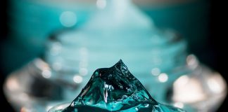 A është e lejuar marrja e abdestit nëse i ke flokët e lyera me gell (xhel)?