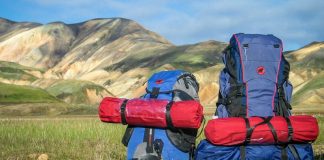 A u lejohet të fejuarëve të udhëtojnë jashtë vendit?