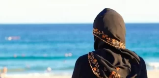 Bashkëshorti nuk ka dëshirë që ajo ta vë mbulesën!