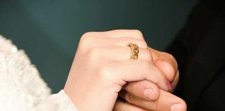 A lejohet t’ia urojmë lindjen e djalit të afërmes që është martuar me të krishterë?