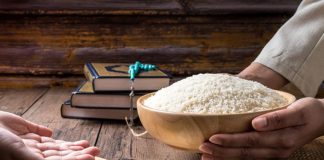 Për femrën muslimane të martuar, a duhet paguar vitrat burri apo babai?