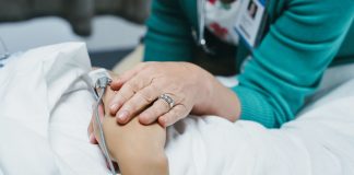 A më lejohet të abortojë fëmijën për shkaqe shëndetësore?