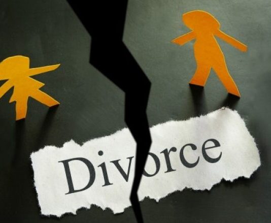 Pas një viti martese kunata më ndau nga burri