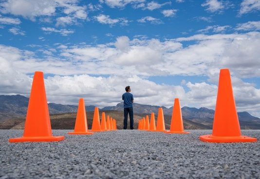 A është njeriu i lirë në veprat e tij?