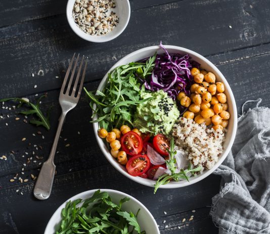 A është e ndaluar të mbahet dietë?