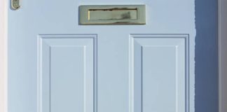 A lejohet pranimi i dhuratave nga jobesimtarët gjatë festave të tyre?