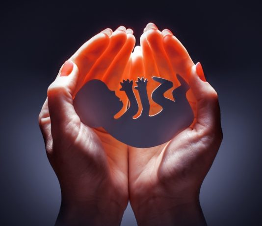 A mund të ndikojë rukja në shmangien e abortit spontan?