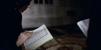 Si duhet të lexojë Kuran gruaja me mestruacione?