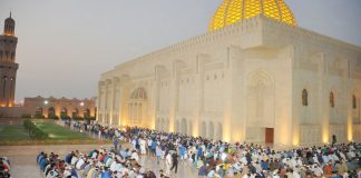 A është më i vlefshëm tek Allahu: leximi i Kuranit, duaja apo falja e namazit nafile?
