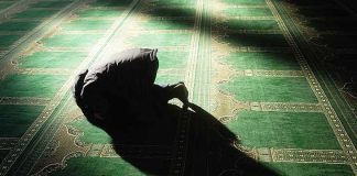 A lejohet shkurtimi i namazit nëse njeriu zotëron dy vendbanime në qytete të ndryshme?