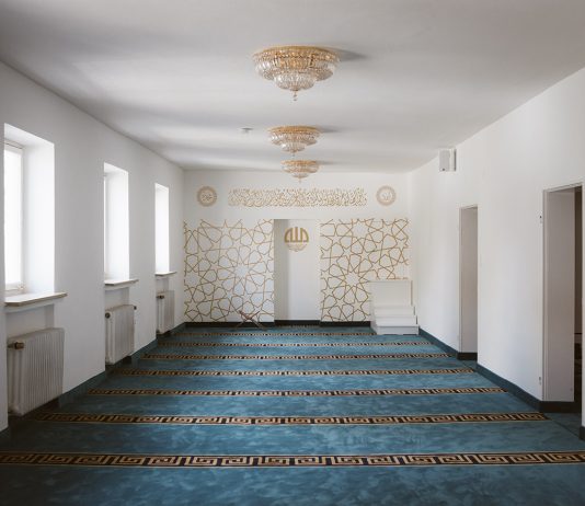 Fjalia “semiallahu limen hamide” dhe “rabena ue lekel-hamd” a thuhet edhe nga xhemati?