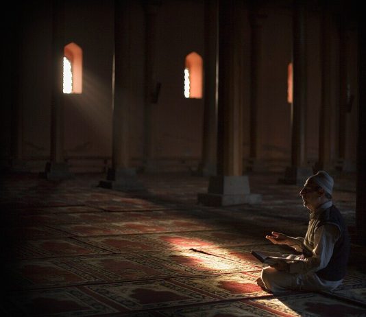 Cilat gjëra nëse i veprojmë, Allahu do të na ndërton shtëpi në xhenetet e Tij?