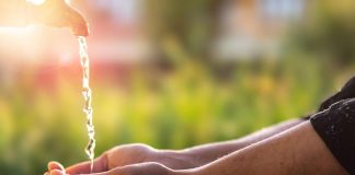 A pranohet namazi kur merr abdes nga një here dhe jo tre?