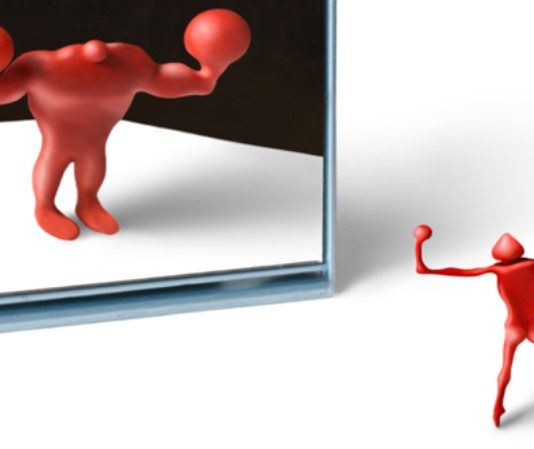 Cili është dallimi mes krenarisë dhe mendjemadhësisë?