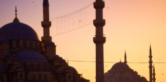 A mund të quhen Jehudizmi dhe Krishterimi si fe qiellore?