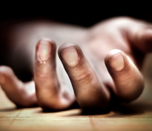 A i falet namazi i xhenazes atij që bën vetëvrasje?