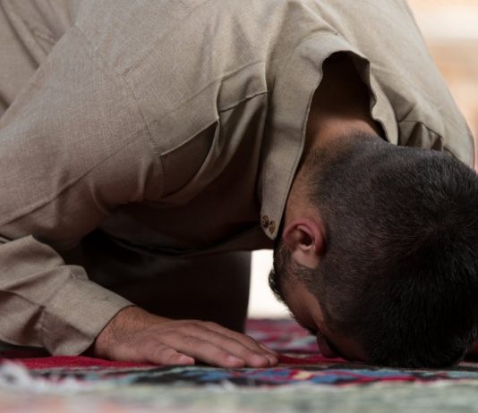 Vendet ku nuk lejohet falja e namazit