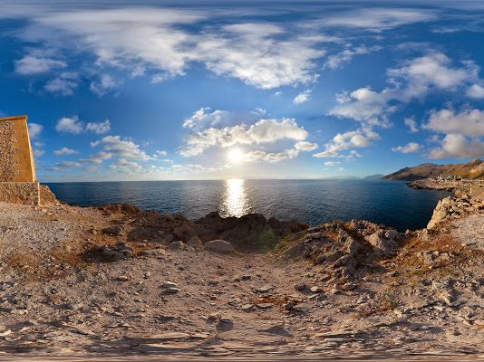 A konsiderohet kufër kërkimi i ndihmës nga ata që nuk janë prezentë ose nga i vdekuri?