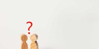 A duhet ta respektoj përgjigjen e nënës nëse nuk më lejon të martohem me djalë fetar?