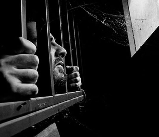 Dynjaja është burg për besimtarin dhe xhenet për jobesimtarin