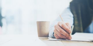 Më duket sikur po humbas imanin. Si t’ia bëj?