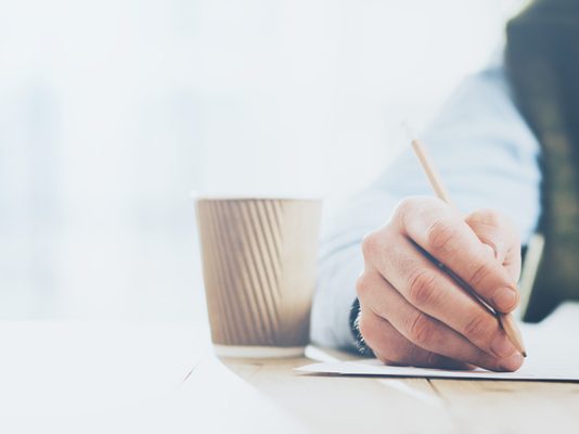 Më duket sikur po humbas imanin. Si t’ia bëj?