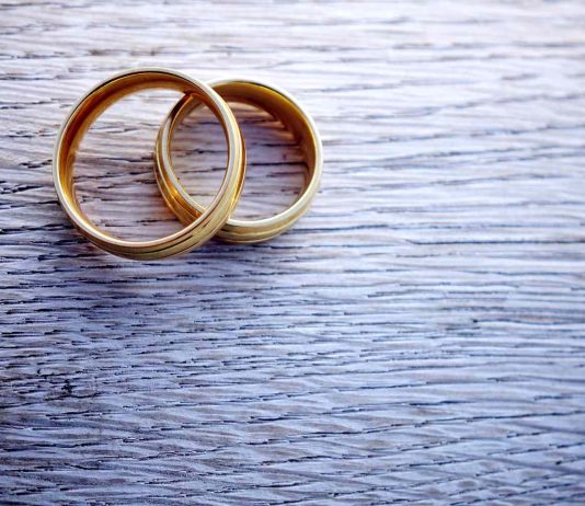 A është mëkat të martohemi në të njëjtën datë kur ke lindur?