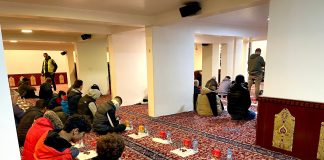 A pranohet agjërimi i personit që nuk fal namaz?