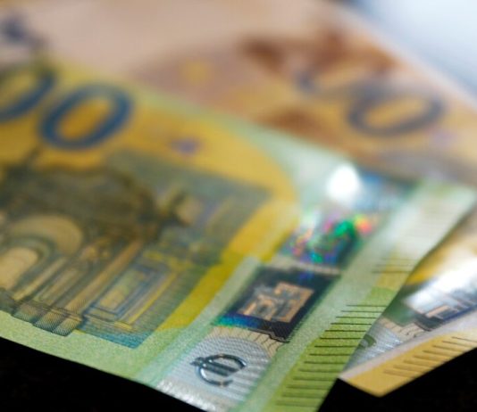 A lejohet të tërhiqet trusti pensional kur aty ka kamatë?