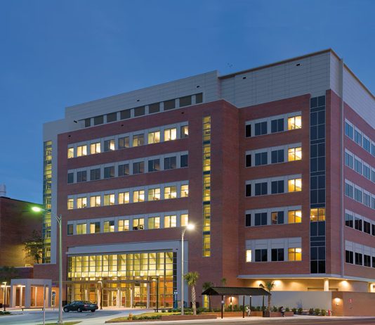 A lejohet të punojë në një objekt vetëm?