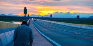 Pejgamberi ﷺ a i ka falur namazet sunet gjatë udhëtimit apo i ka lënë?